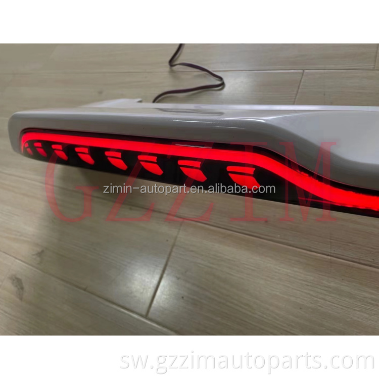 Uuzaji wa Kiwanda Ubora wa Spoiler wa Ubora wa Juu na taa ya kuvunja LED kwa LX570